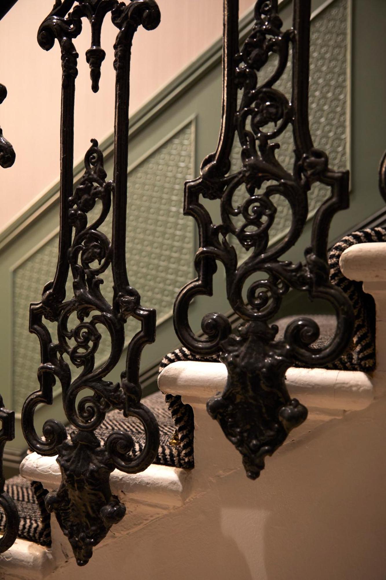 The Portico Hotel London Exterior photo